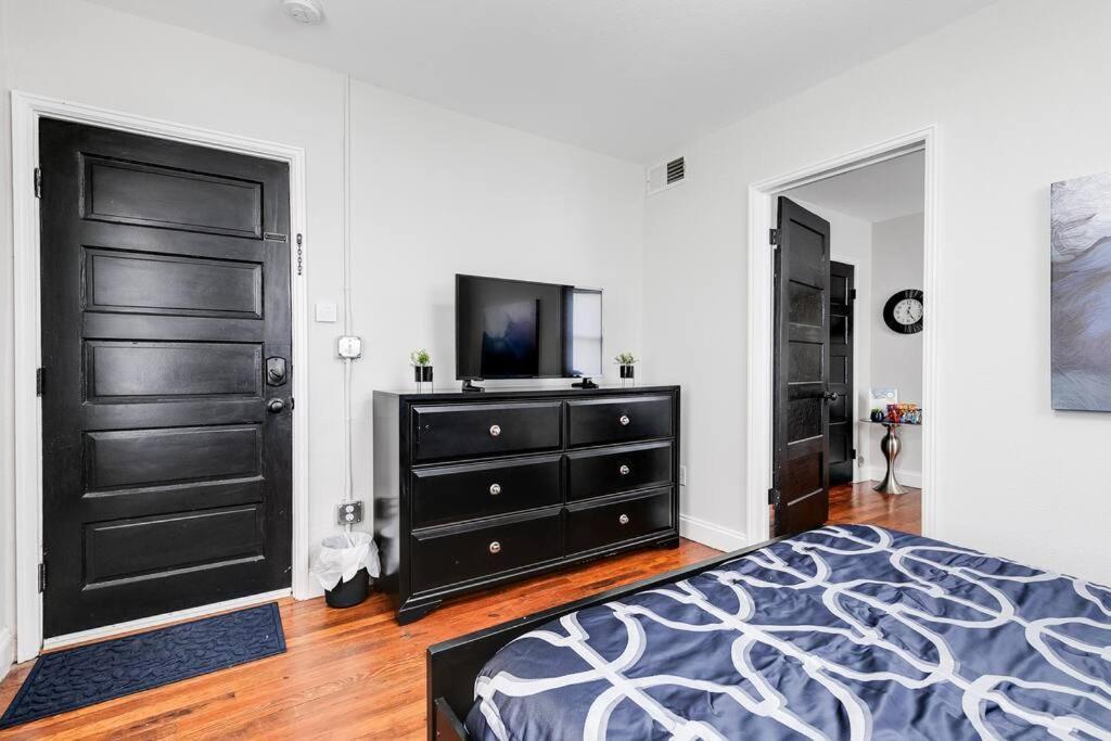 リッチモンドCharming, Happy 1-Bed Oasis: Rva Retreat Awaits!アパートメント エクステリア 写真